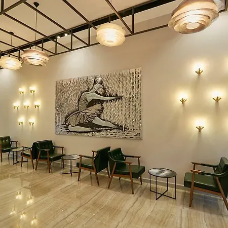 Hotel Eter Golem (Tirana)