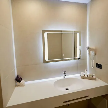 Eter Hotel 4*
