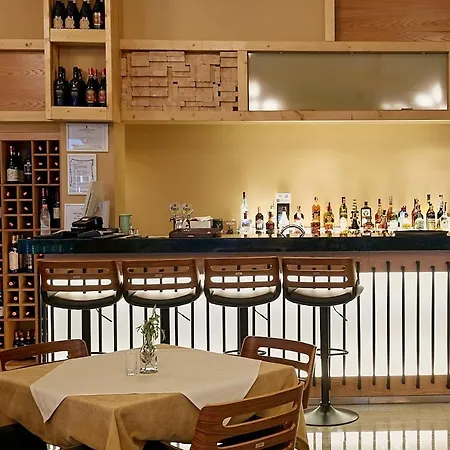 Eter Hotel Golem (Tirana)