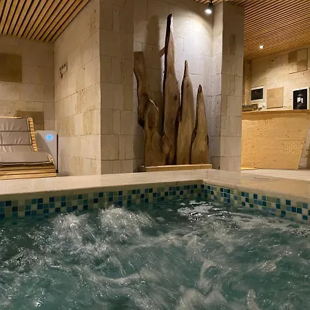 Hotell Eter 4*